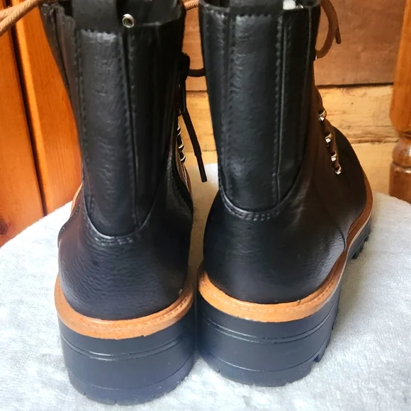 Indigo RD Black Izma Faux Fur Hiking Booties- Size 8M - Picture 13 of 13